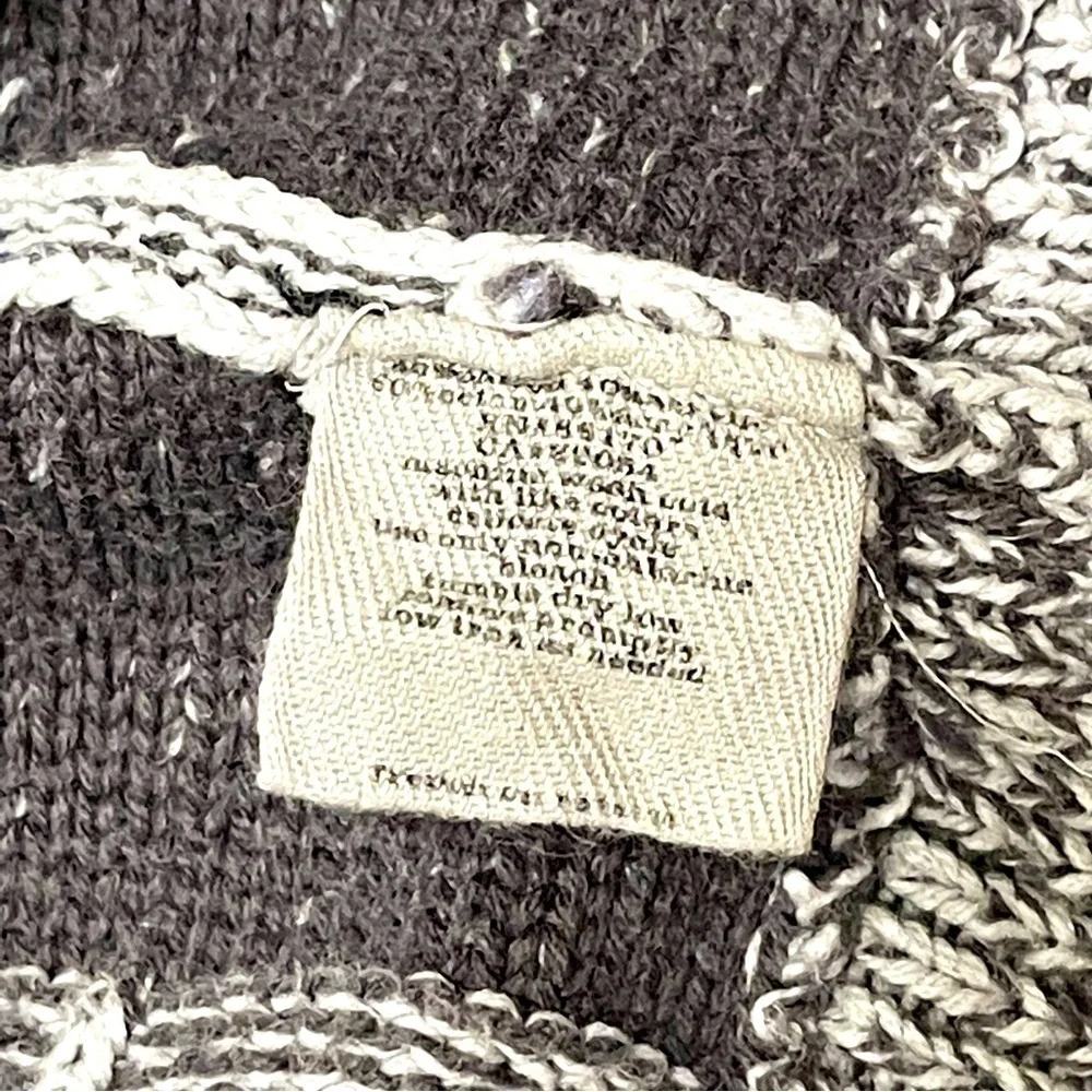 Ecote Urban Outfitter Woman Gray Knit Shawl Snap Button Cardigan Size S